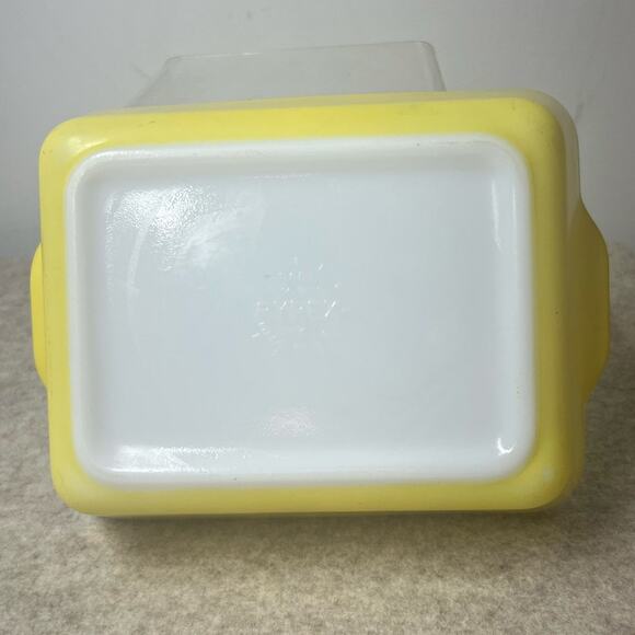 Vintage Pyrex 0503 Yellow Refrigerator Dish R-2 No Lid USA - Picture 6 of 9